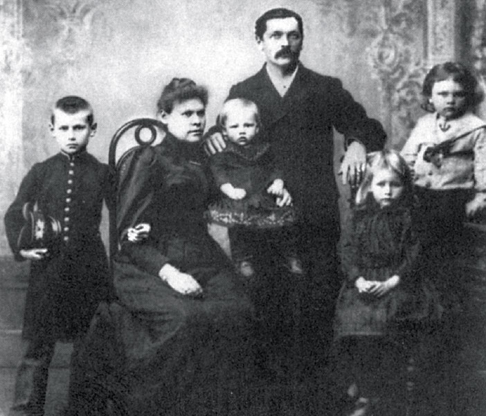 Семья Юлия Бринера (на фото) удачно вложилась в природные богатства Дальнего Востока