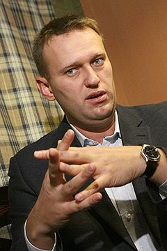 Члены ЕР призывают Навального к ответу. 