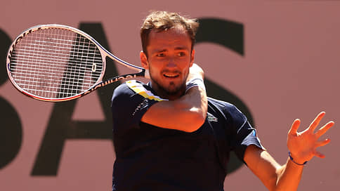 Даниил Медведев размочил Roland Garros // Он впервые вышел во второй круг парижского турнира