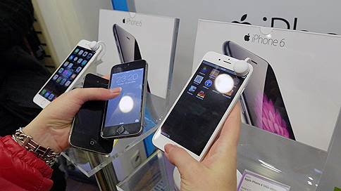 Apple снизила рекомендованные цены на iphone в России