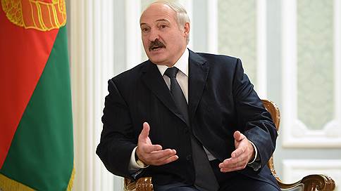В Кремле с пониманием отнеслись к тому, что Александр Лукашенко проведет День Победы в Минске