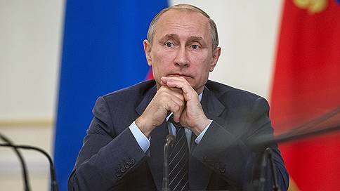 Владимир Путин обсудил с членами Совбеза реализацию минских соглашений