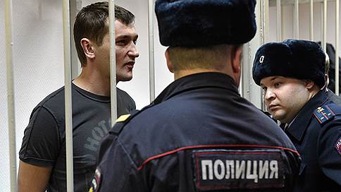 Олег Навальный помещен в штрафной изолятор колонии на 15 суток