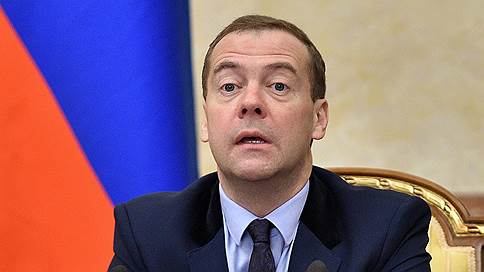 Дмитрий Медведев поручил к осени выявить самые опасные угольные шахты