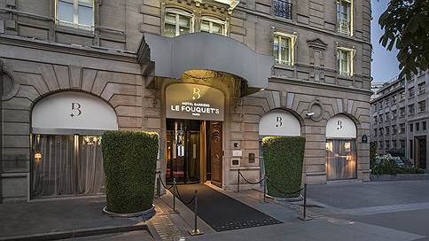      //    Hotel Barriere Le Fouquets Paris