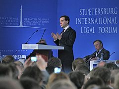 17 ��� 2012, ������, �����-���������.
������������ ������������� ������ ������� �������� (�����) � ����-������� � ������� ������� ��������������
������ ����� (������) �� ��������� �������� �������������� ������������ ������. ����� �� ����: "�������� �������� � ��I ����: ����� ������ ����� � ���������� ����" ������ � ������ �������� ����� �� ��������� �������.

