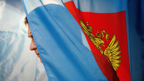 Кандидаты выходят из-под флагов // Почти треть претендентов на места в горсовет Новосибирска — самовыдвиженцы
