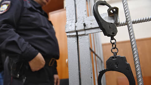 Правоохранитель зарабатывал на ДТП // Бывшего высокопоставленного сотрудника полиции Омска осудили за коррупцию