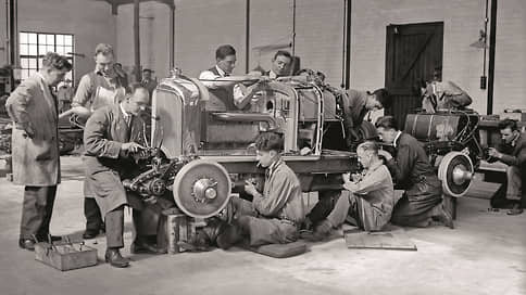 Работа без перекуров // 1930 Bentley 4&amp;frac12; Litre и постановочная съемка в цеху