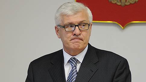Единороссы спорят с иркутским губернатором из-за уволенного мэра // За отрешенного Сергеем Левченко чиновника вступился спикер заксобрания