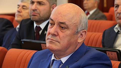 Обвинение для дагестанского депутата стало новостью // Раджаб Абдулатипов помещен в СИЗО на два месяца
