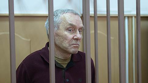 Отца Дмитрия Захарченко ждут на общем режиме // Начались прения по делу о растрате в МИА-банке