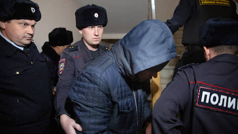 Групповое изнасилование в полиции стало одиночным // Верховный суд Башкирии оправдал двух из трех экс-полицейских по делу об изнасиловании дознавательницы