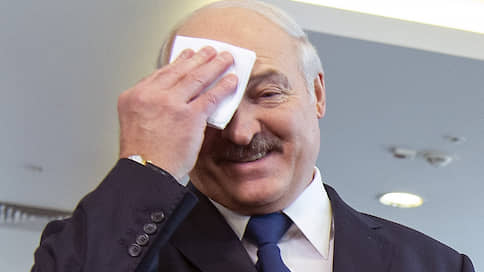 Александр Лукашенко идет на выборы с послом в США // Спустя двенадцать лет в Минск и Вашингтон возвращаются главы диппредставительств