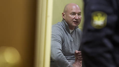 «Ореховских» довели до суда // Членов группировки обвиняют в убийствах и покушениях