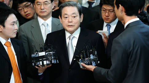 От дешевых микроволновок до лидера технологического рынка // Умер экс-глава Samsung Ли Гон Хи, который за 20 лет вывел компанию на мировой уровень