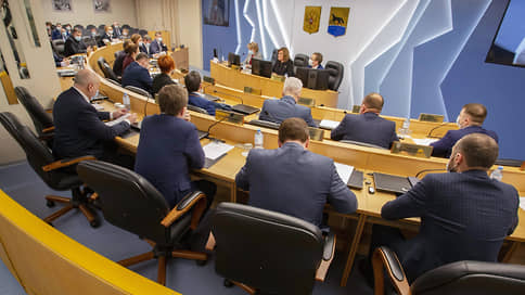 Кандидатам не нравятся результаты // Отвергнутые претенденты на посты мэров Сургута и Тамбова пожаловались в суды