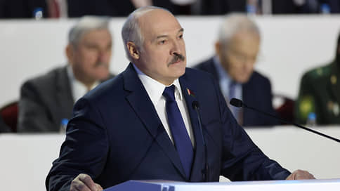 Патриотизм — последнее прибежище президента // Куда Александр Лукашенко повел белорусское благородное собрание