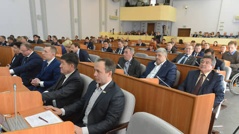 Хакасию уличили в финансовых отклонениях // Верховный суд республики признал недействующим закон о региональном бюджете