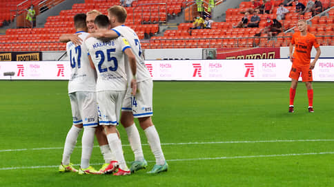 Смена «Зенита» // «Динамо» вышло на первое место в премьер-лиге