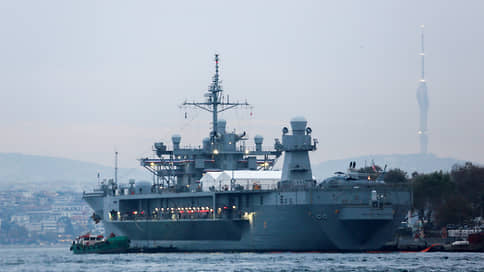 США гонят черноморскую волну // Шестой флот американских ВМС бросил новый вызов Москве