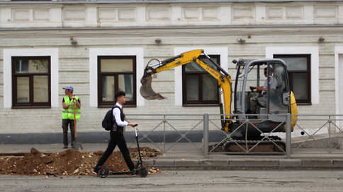 Благоустройству возвращают нормативное состояние // Московские власти объявили конкурсы на ремонт улиц и скверов на 2,1 млрд рублей