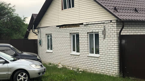 Брянщину снова обстреляли // В Клинцах повреждены жилые дома и ранены шесть человек