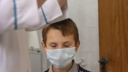 Спутник пошел в первый класс // Российские врачи рассказали о старте испытаний вакцины на россиянах 611 лет