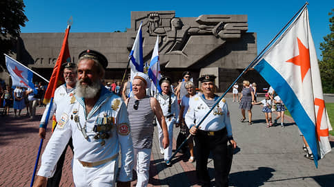 Главный военно-морской парад // Как прошли торжества в Санкт-Петербурге и Севастополе