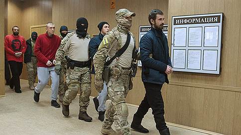 Арестованных делают военнопленными // ПАСЕ приняла резолюцию о деэскалации конфликта в Азовском море