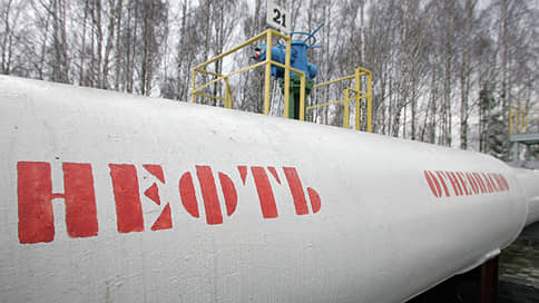 Нефть попала в недобычную ситуацию // «Транснефть» и «Роснефть» обвинили друг друга в падении производства