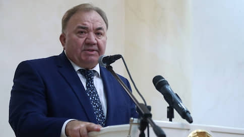 Премьера уволили по-семейному // Глава Ингушетии отправил в отставку правительство, не предъявив претензий