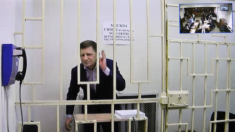 Песенка Сергея Фургала спета в суде // Хабаровского губернатора оставили под стражей