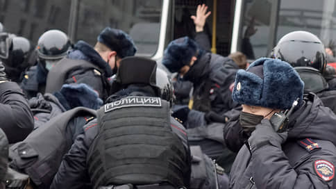 У сторонников Алексея Навального будет много дел // Начаты первые уголовные производства по итогам субботних акций протеста