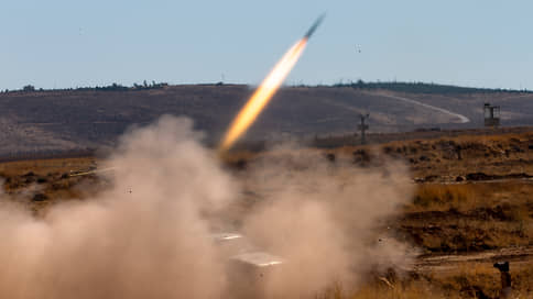 Сирия промахнулась по Израилю // Зенитная ракета почти долетела до ядерного объекта в Димоне