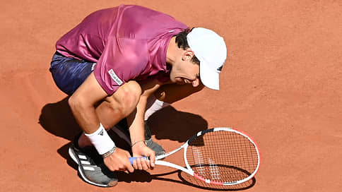 Доминика Тима приземлили на старте // Чемпион US Open проиграл в первом круге Roland Garros