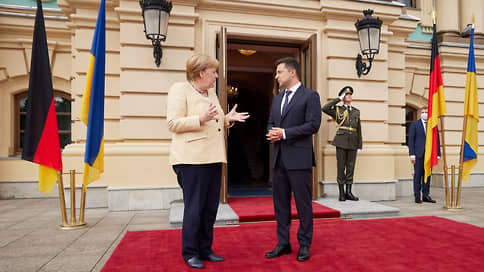 Канцлер вам не гетман // Уходя, Ангела Меркель ничего не обещала Украине, кроме Минских соглашений