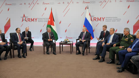 Повестку пронесли через годы // Президент России и король Иордании встретились на форуме «Армия-2021»