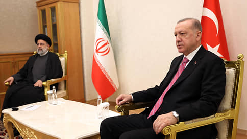 Персидский треугольник // Владимир Путин встретится в Тегеране с президентами Ирана и Турции