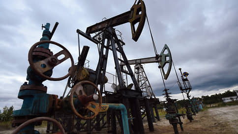 Нефть стекает к дефициту // Рублевая цена Urals становится некомфортной для бюджета