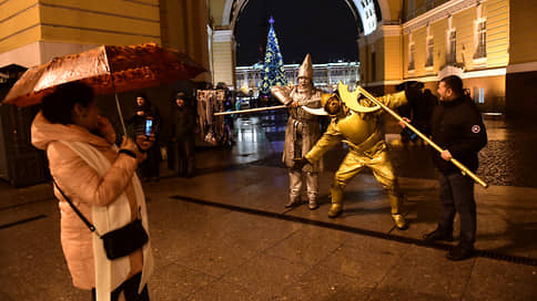 Новый год по российскому стилю // Граждане начали бронировать туры