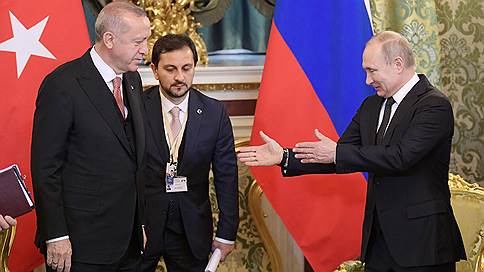 Путин назвал первоочередным вопросом поставку С-400 в Турцию