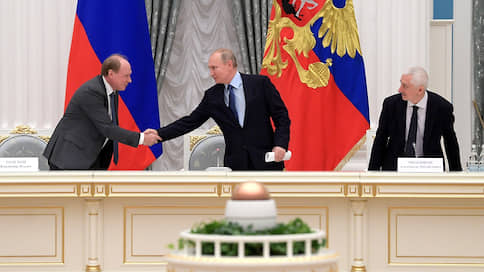 Путин поручил установить единые нормы русского языка для госструктур и СМИ