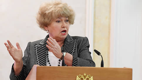 У сенатора Нарусовой не обнаружили коронавирус
