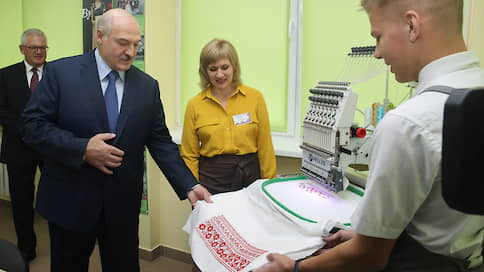 Лукашенко пообещал сохранить общее с Россией «Отечество от Бреста до Владивостока»