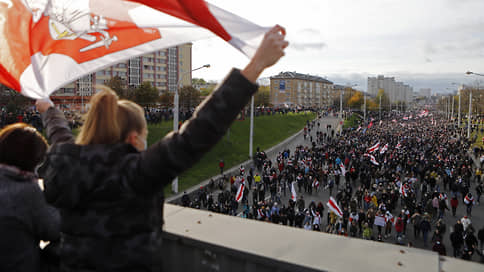 В Минске милиция во время разгона протестного марша стреляла в воздух