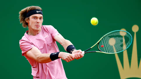 Рублев обыграл Надаля в 1/4 финала турнира ATP в Монте-Карло
