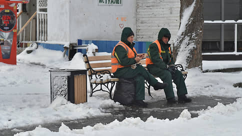 Снегопад и плохая работа коммунальщиков едва не парализовали Севастополь