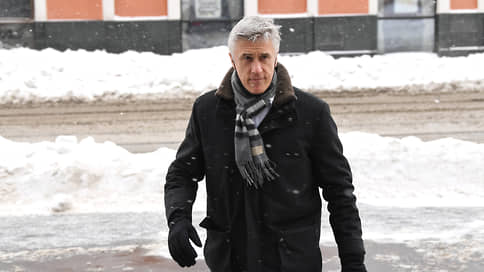 Суд в Москве разрешил Майклу Калви гулять по ночам