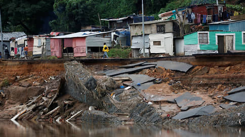 ЮАР объявила стихийное бедствие из-за наводнений, число жертв достигло 443 человек